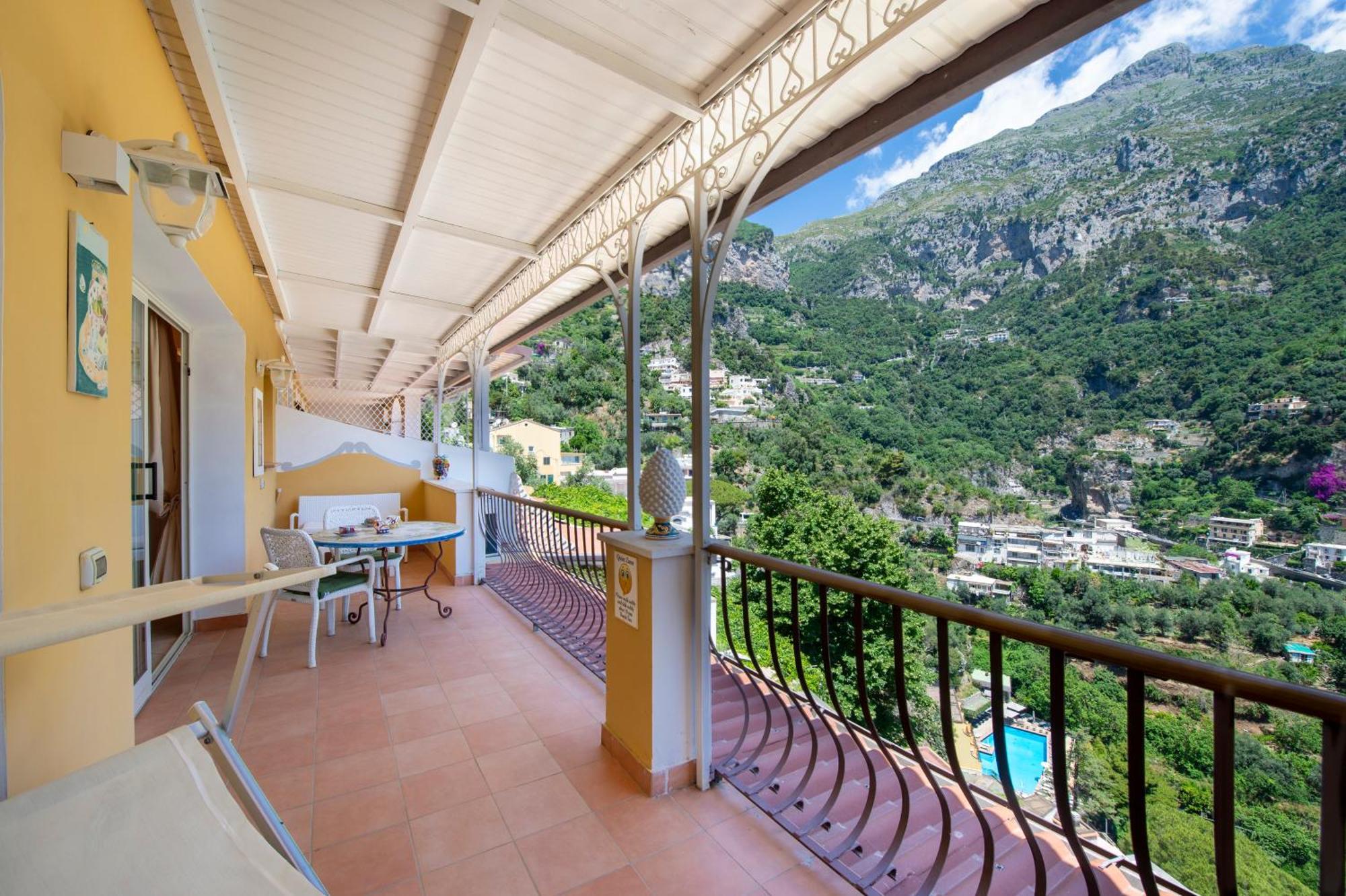 Casa Le Terrazze Appartement Positano Buitenkant foto